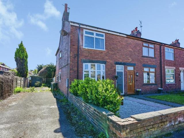 House for sale in Upholland, Roby Mill