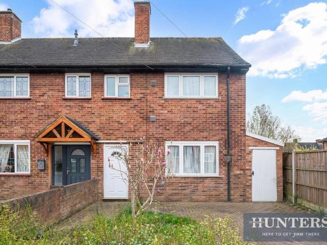 House for sale in London Borough of Hounslow, Feltham