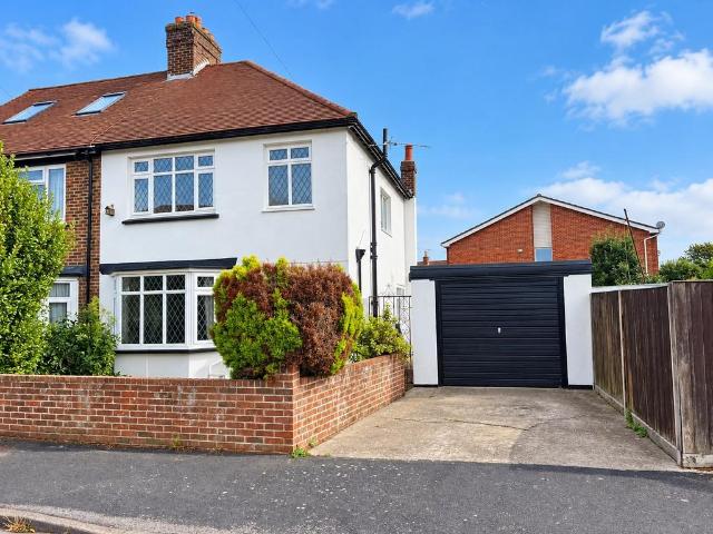 House for sale in Clayhall, Middlecroft