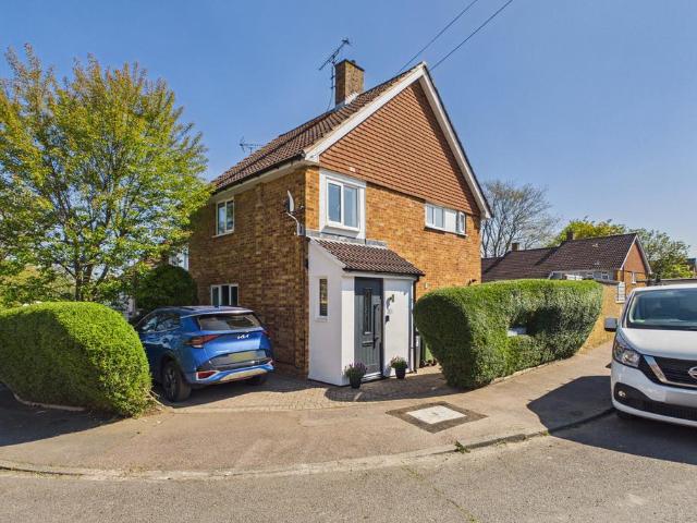 House for sale in Pouchen End, Hertfordshire