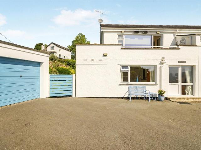 House for sale in Llanbedrog, Wales