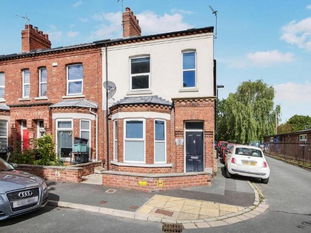 House for sale in Bell Farm, York