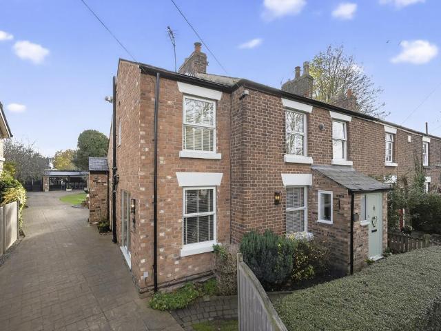 House for sale in Stockton Heath, Warrington