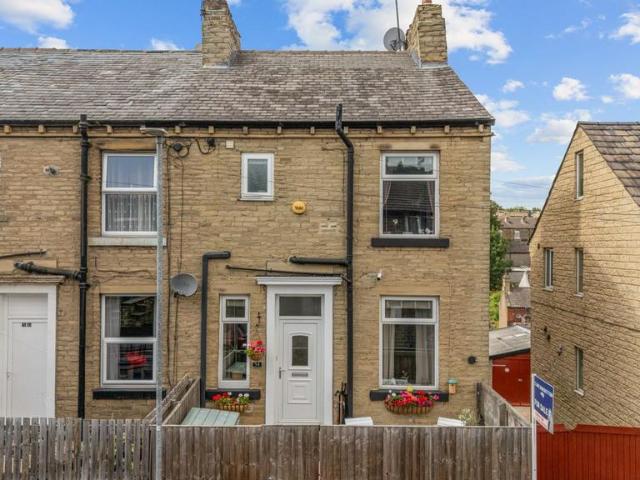 House for sale in Brighouse, West Yorkshire