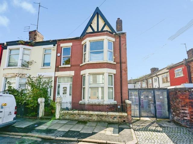 House for sale in Stoneycroft, Liverpool