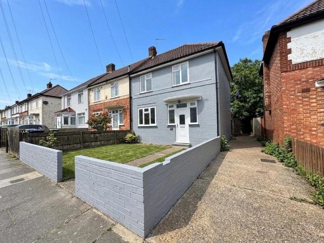 House for sale in Alperton, Greater London