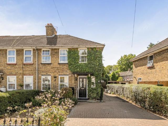 House for sale in Hayes, Greater London