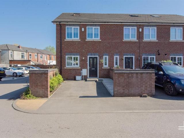 House for sale in Westleigh, Wigan