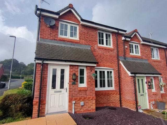 House for sale in Abermorddu, Wales