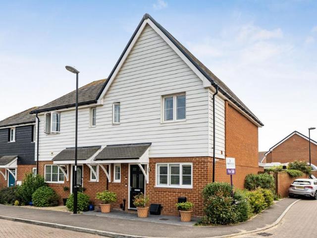 House for sale in Ford, Clapham
