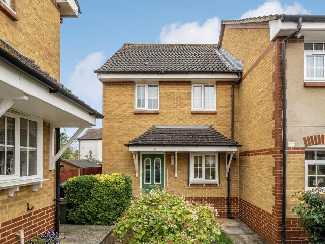 House for sale in Greater London