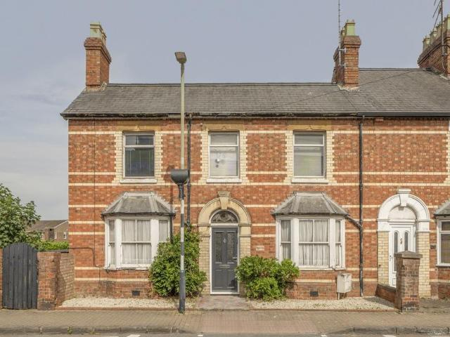 House for sale in Henley-on-Thames, Berrick Salome