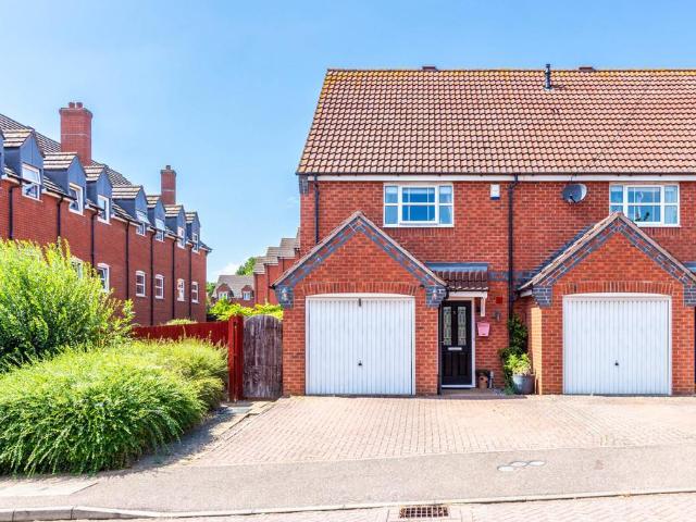 House for sale in Rushden
