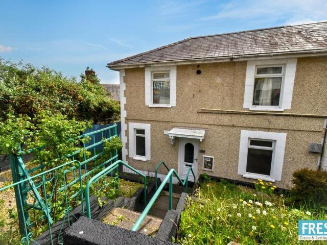 House for sale in Nangreaves, Wales