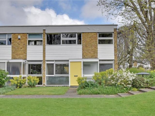 House for sale in Kidbrooke, Greater London