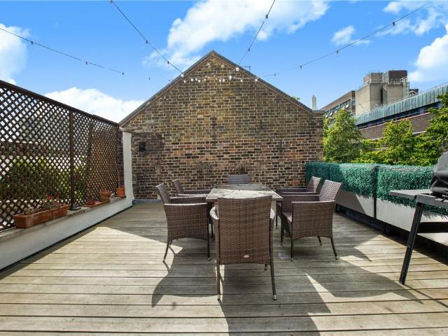 House for sale in Clerkenwell, Greater London