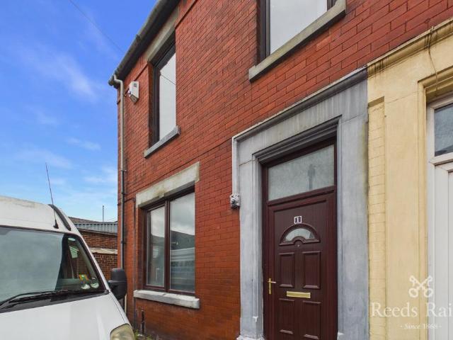 House for sale in Plungington, Higher Bartle