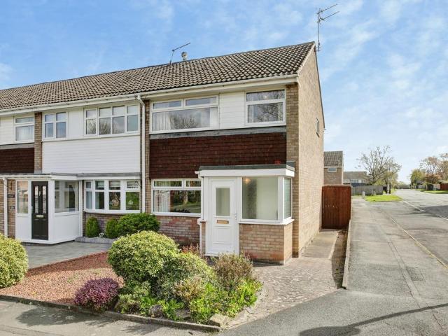House for sale in Kingston Park, Newcastle Upon Tyne
