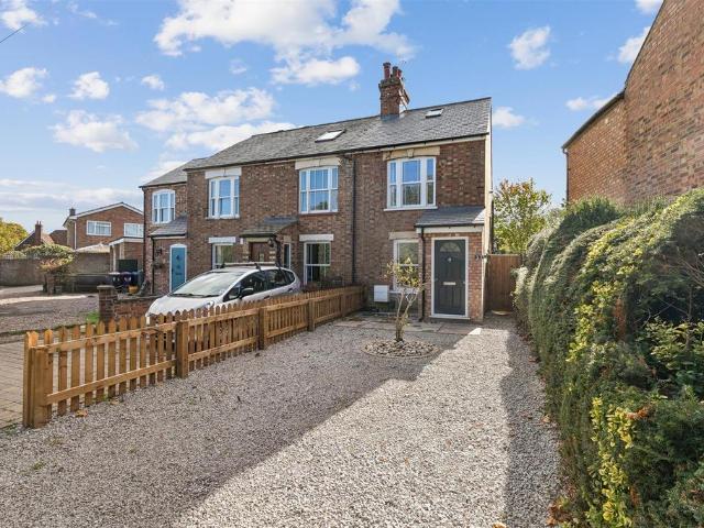 House for sale in Ickleford, North Hertfordshire