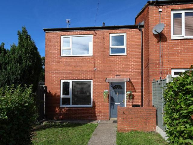 House for sale in Wardle, Burnedge