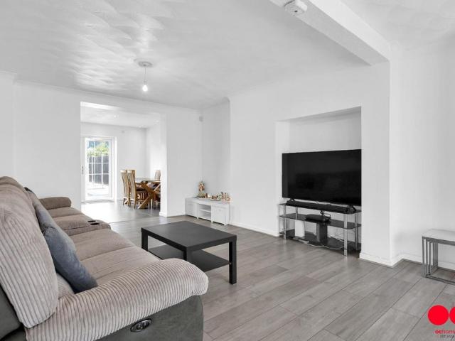 House for sale in Scrattons Farm, Greater London