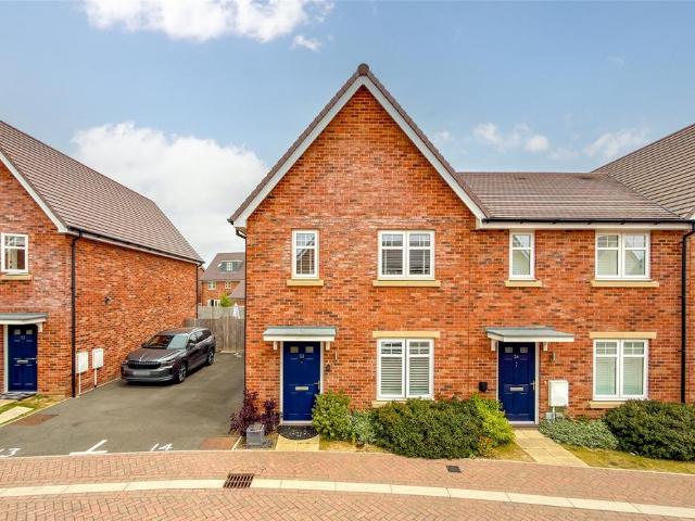 House for sale in Five Acres, Hertfordshire