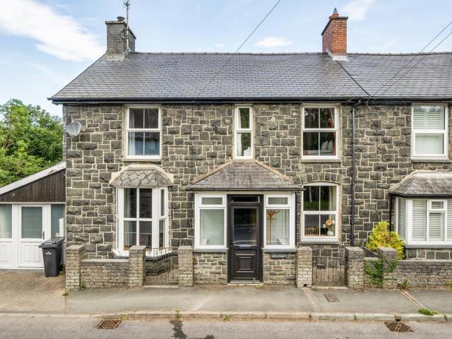 House for sale in Cemmaes, Wales