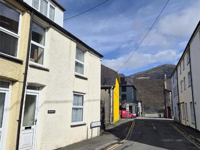 House for sale in Llanberis, Wales