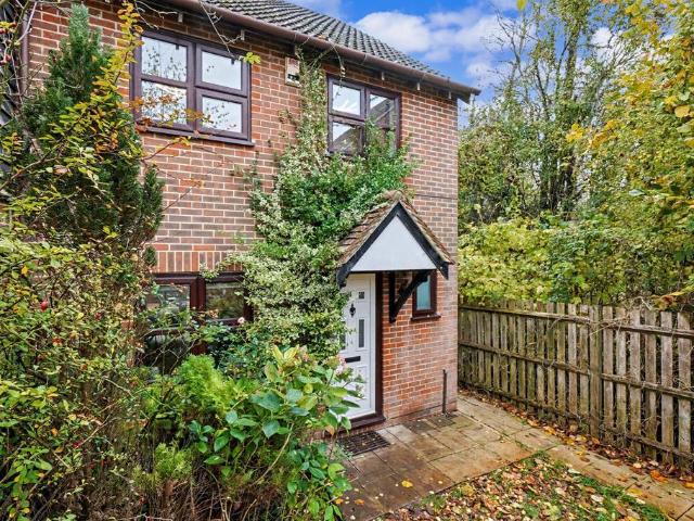 House for sale in Cossington Fields, Midway
