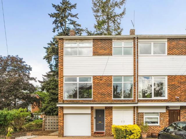 House for sale in Maidenhead, Isle Of Man