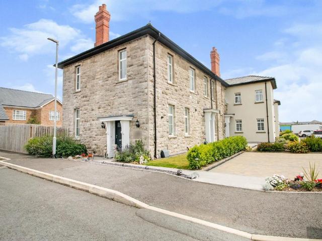 House for sale in St Asaph, Wales