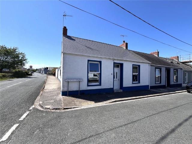 House for sale in Monkton, Pembroke