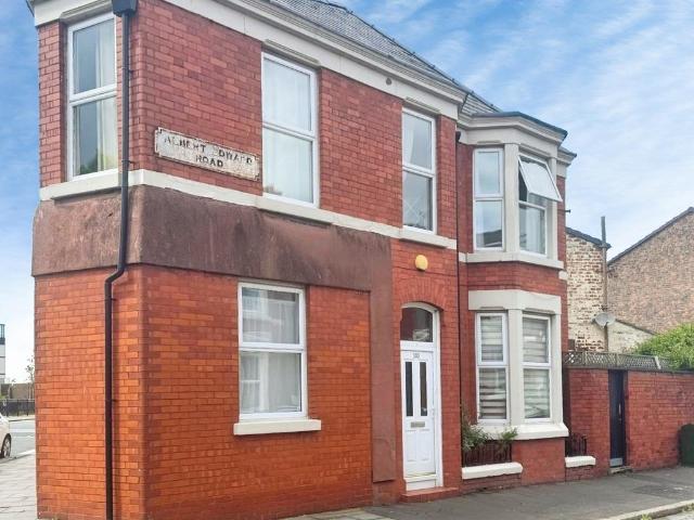 House for sale in Calderstones