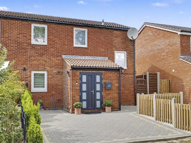 House for sale in Symonds Green, Shephall