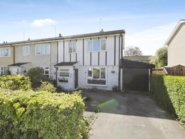 House for sale in Hookstone, Harrogate