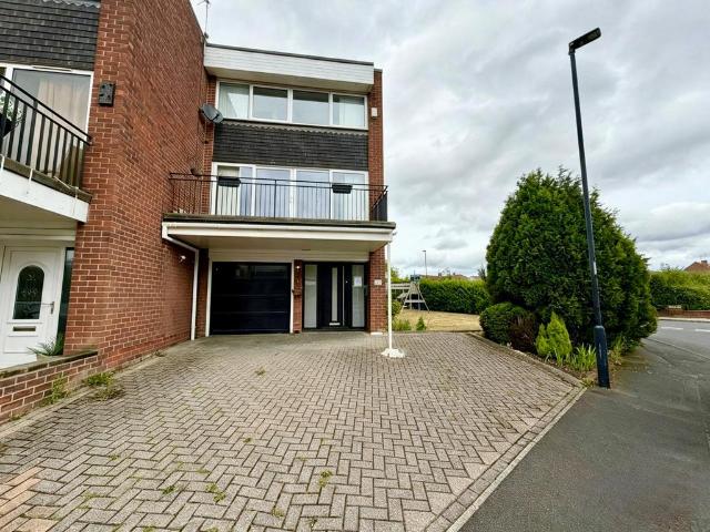 House for sale in North Gosforth, Newcastle Upon Tyne