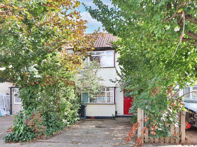 House for sale in New Malden, Greater London