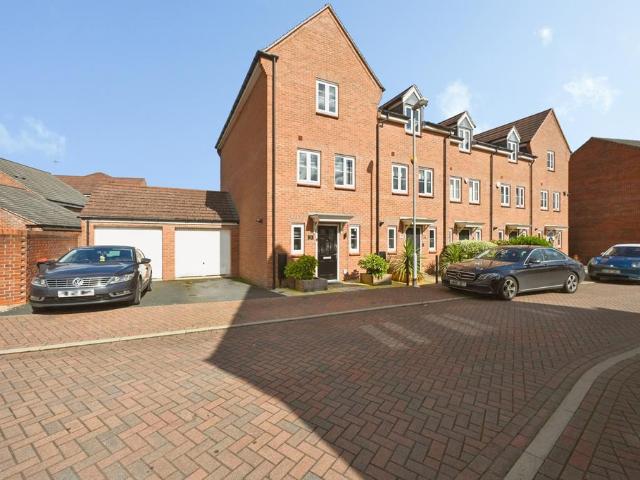 House for sale in Nuncargate, East Midlands