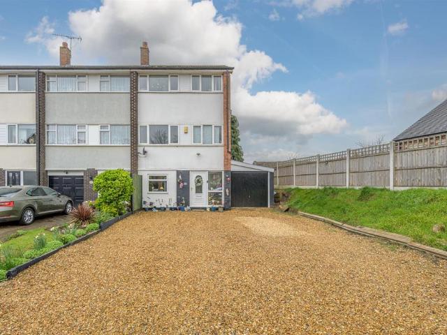 House for sale in Wall Heath, West Midlands