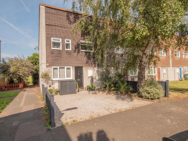 House for sale in Northwood, Greater London