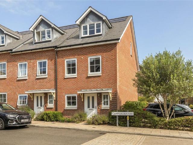 House for sale in The Butts, Kent