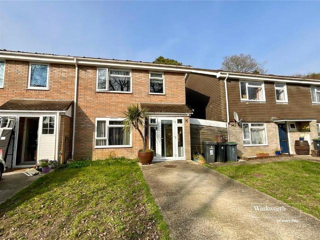 House for sale in Highcliffe
