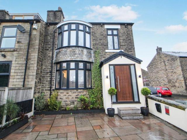 House for sale in Greenheys, Greater Manchester