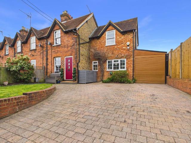 House for sale in Swallow, Buckinghamshire