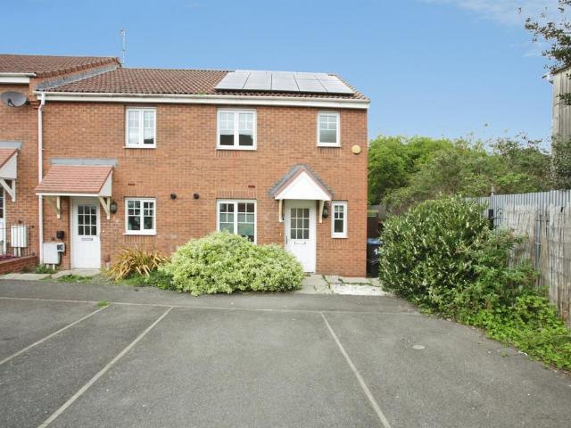 House for sale in New Bilton