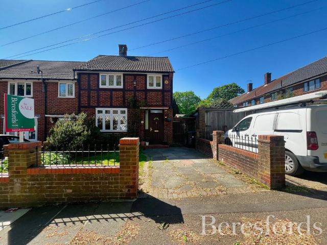 House for sale in Harold Wood, Greater London