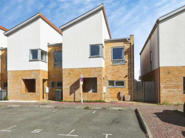 House for sale in Rowner, Gosport