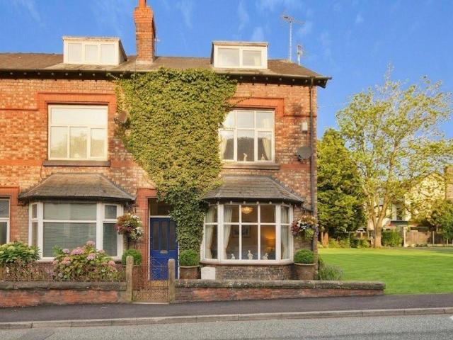 House for sale in Wilmslow Park, Wilmslow