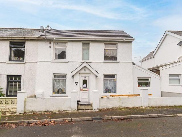 House for sale in Sirhowy, Wales