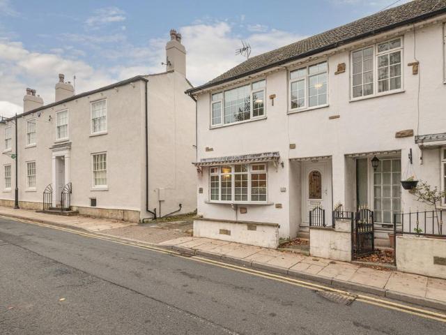 House for sale in Barwick in Elmet, Leeds